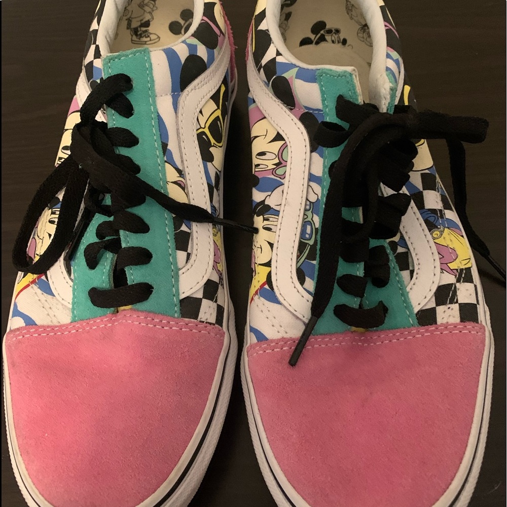 Disney Mickey & Minnie Vans (80’s Edition)